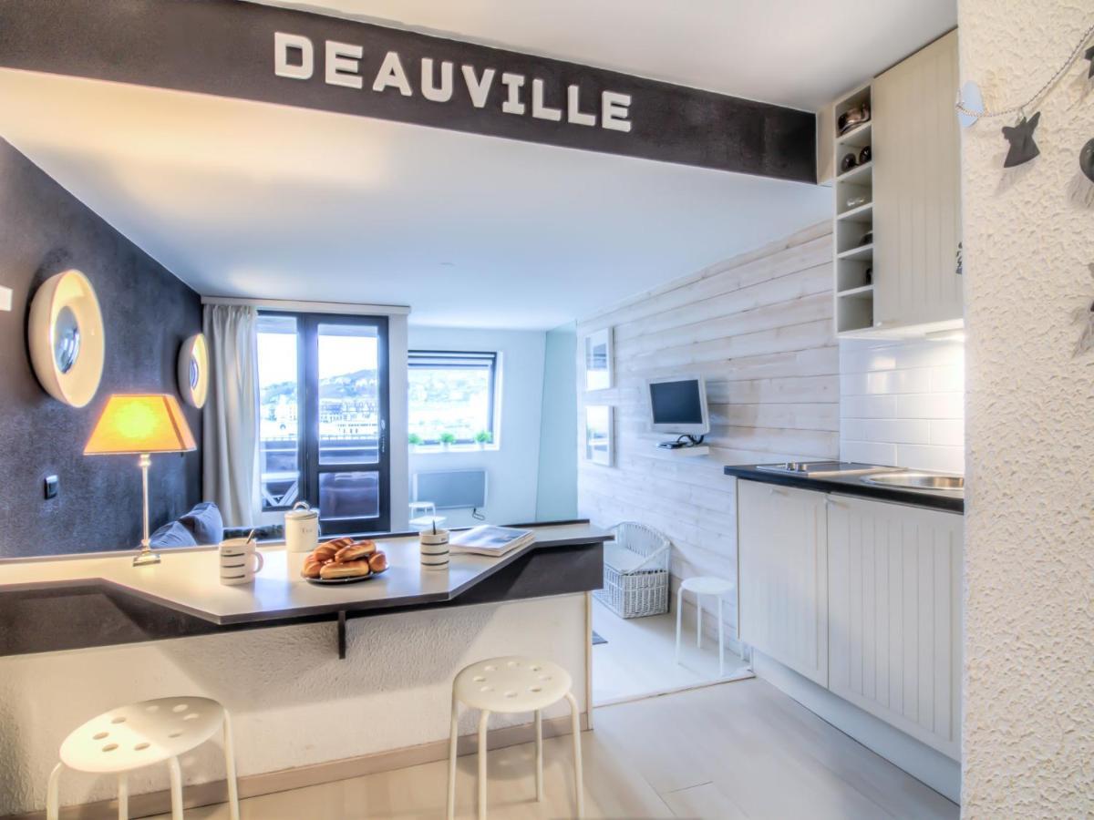 Studio Les Marinas-10 By Interhome Deauville Bagian luar foto